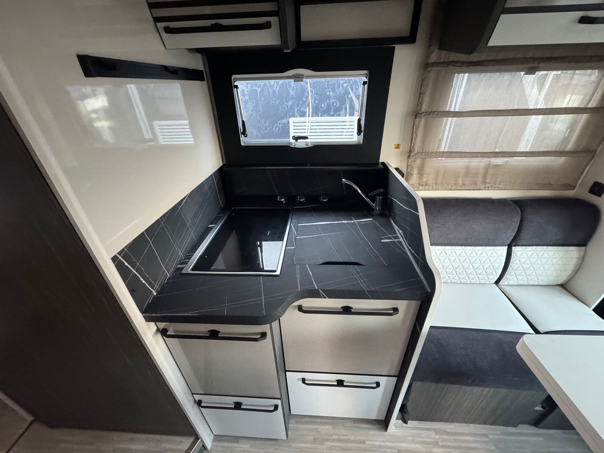 WhatsApp Image 2025-11-28 à 16.26.42_2f424116