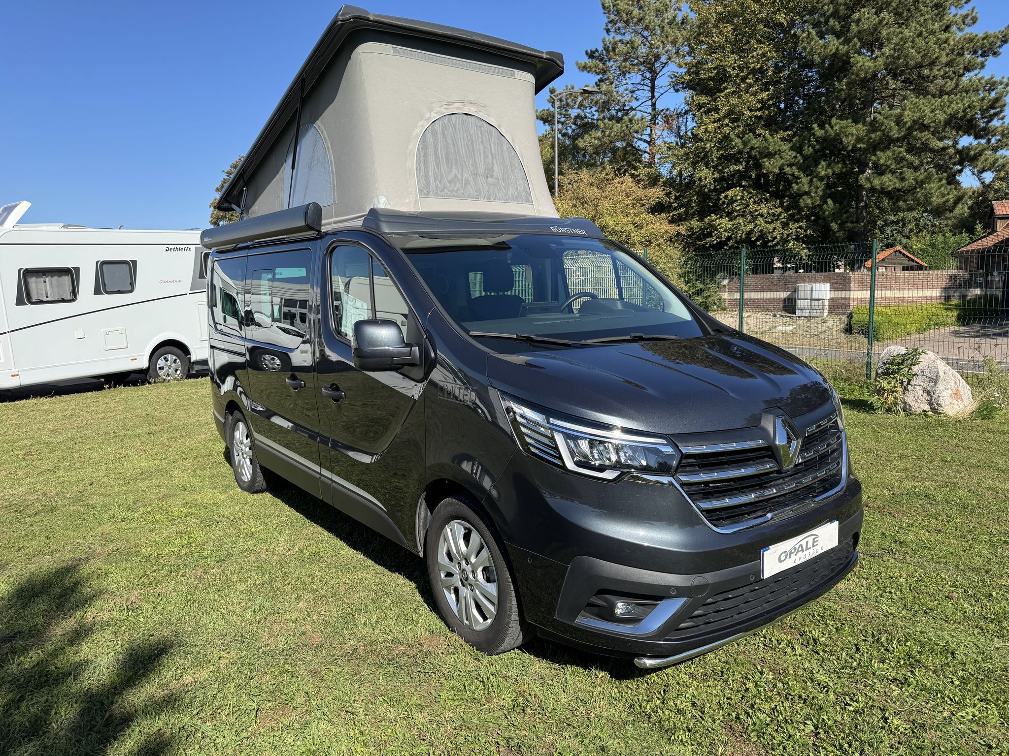 VAN TOIT RELEVABLE BURSTNER C500 PLAYA LIMITED – 5.08M – TOUT ÉQUIPÉ