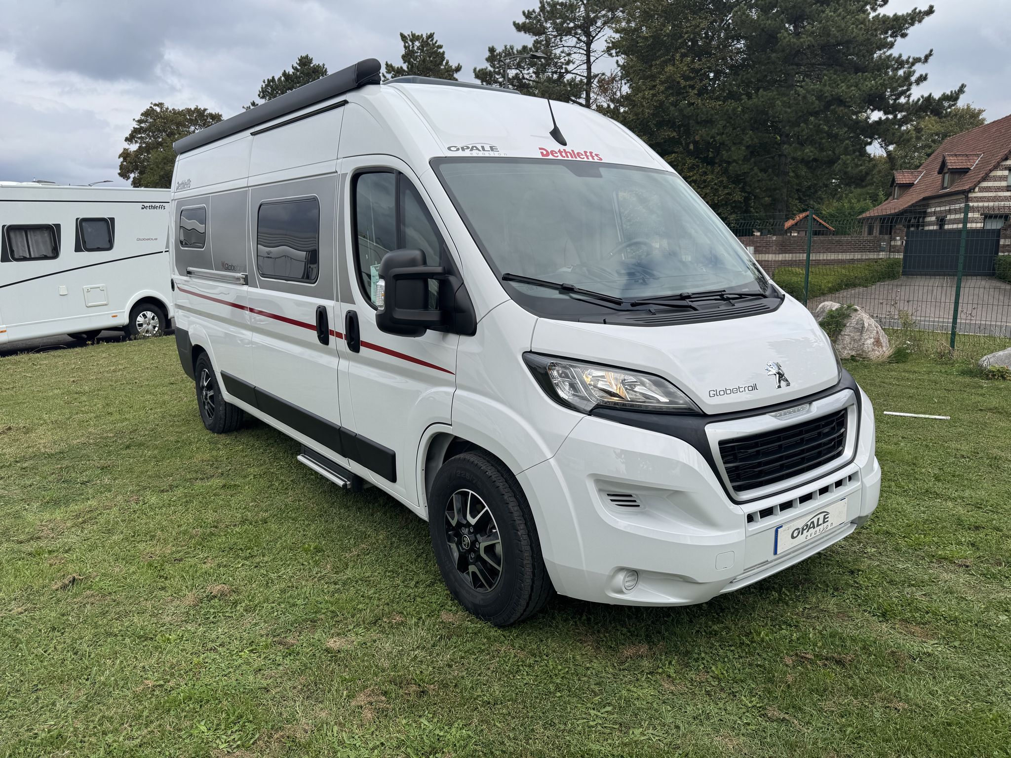 DETHLEFFS GLOBETRAIL 600SPE – 5800KM – ATTELAGE – ALARME – TOUT ÉQUIPÉ